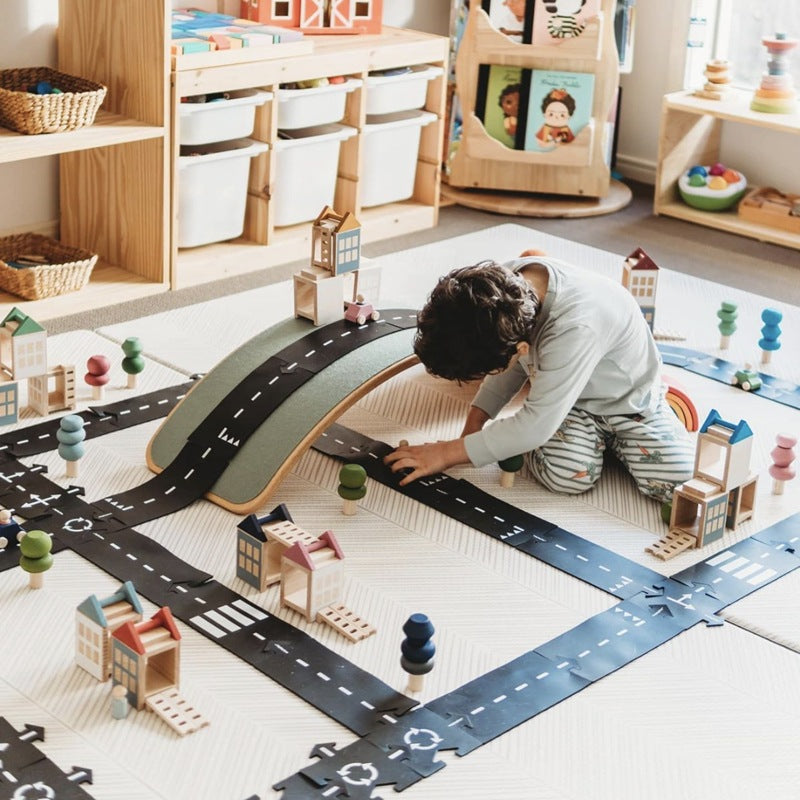 Road-Play Kit — 64 pcs