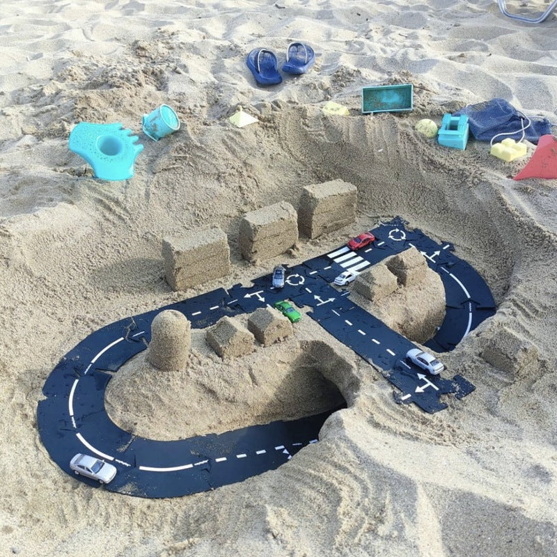 Road-Play Kit — 64 pcs